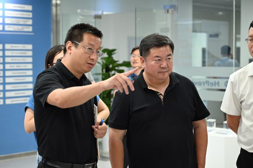 調(diào)研光電產(chǎn)業(yè)前沿企業(yè)，共鑒紅外科技新篇章